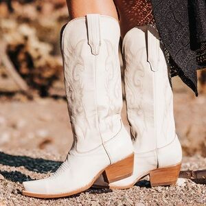 Freebird Woodland Cowboy Boots - Beige
